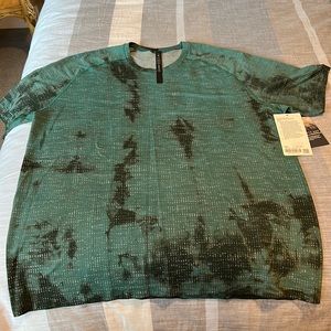 New mens Lululemon XXL metal vent tech T